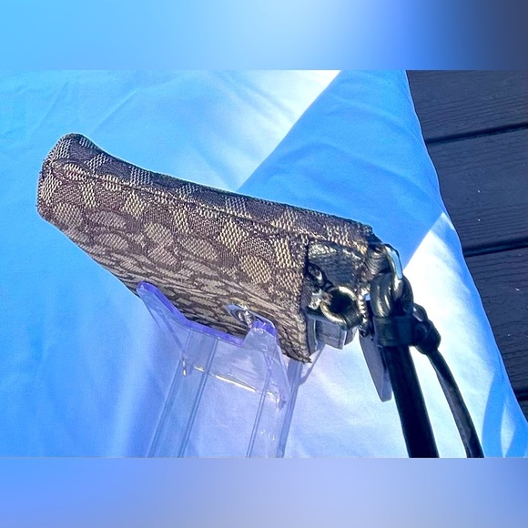 Coach Signature Black Smoke Double Zippered Wristlet/ Long Wallet With Hang Tag - Picture 6 of 16